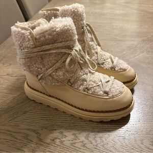 Sam Edelman Women's Orelia Cozy Lace Up Bootie Natural/Eggshell 10